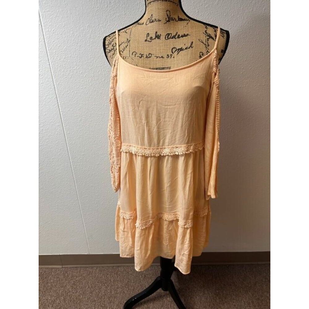 Coco + Jaimeson Peach Size Small Off Shoulder Spaghetti-strap Tiered Dress Lace